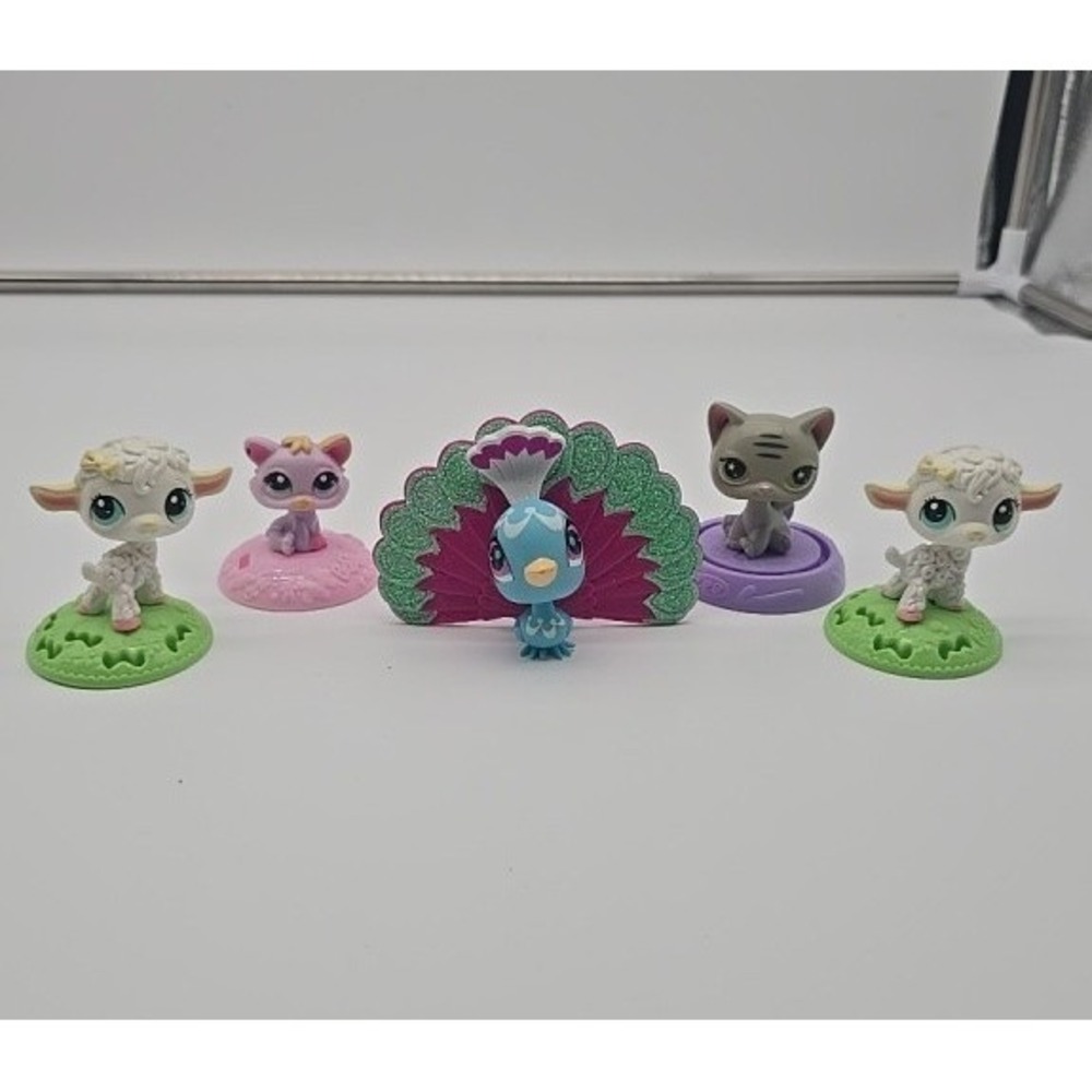 Lot of 4 Hasbro Littlest Pet Shop McDonalds Toys and 1 LPS Peacock Bird